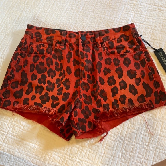 NWT BLANKNYC cheetah red and black cut offs shorts size 26 - Picture 5 of 15